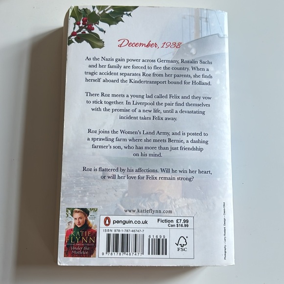 A White Christmas Book🎄📚 - Picture 2 of 3